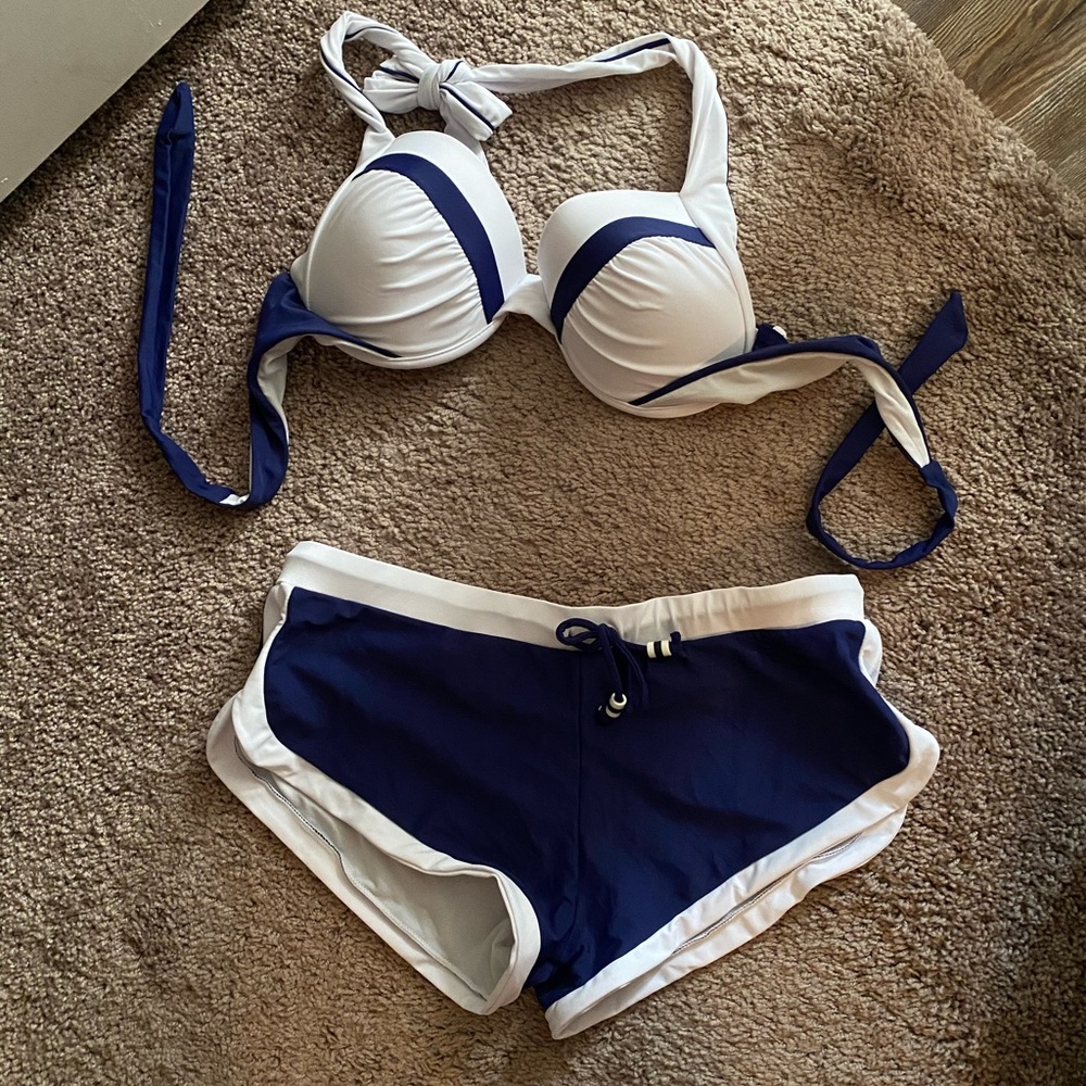 Bathing suite